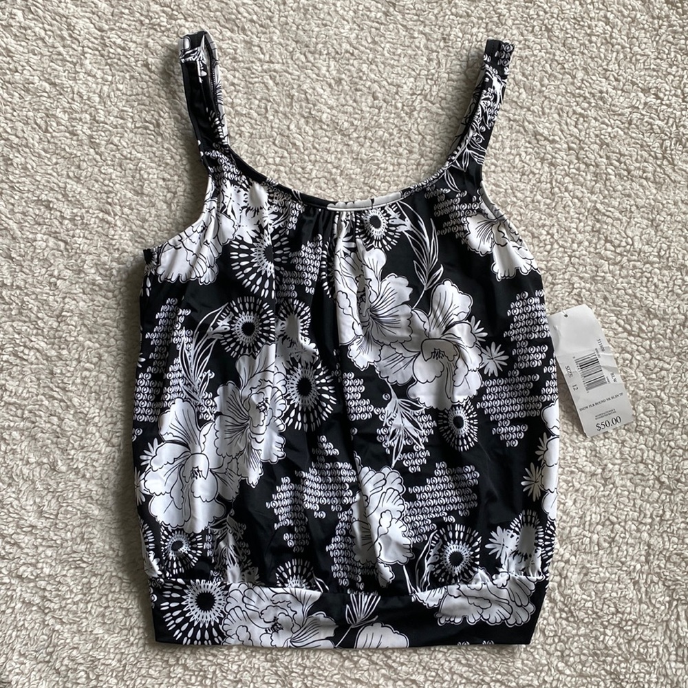 NWT Paradise Bay Women’s Tankini Swimsuit Top Size 12